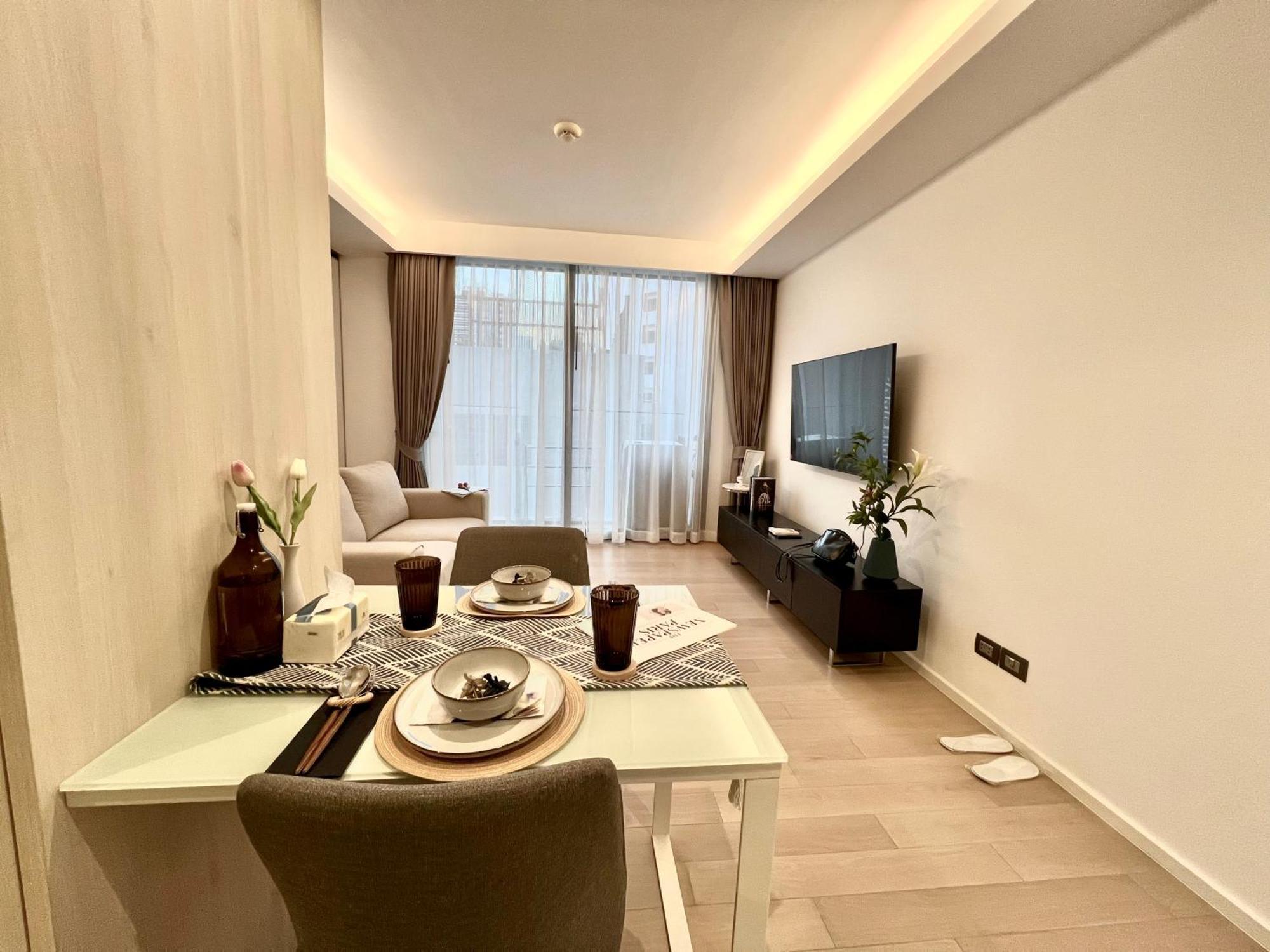 Апартаменты Sukhumvit 11#Luxury#Pool#Gym#Bts Nana&Mrt Sukhumvit#1Br#Max2Ppl Бангкок Экстерьер фото