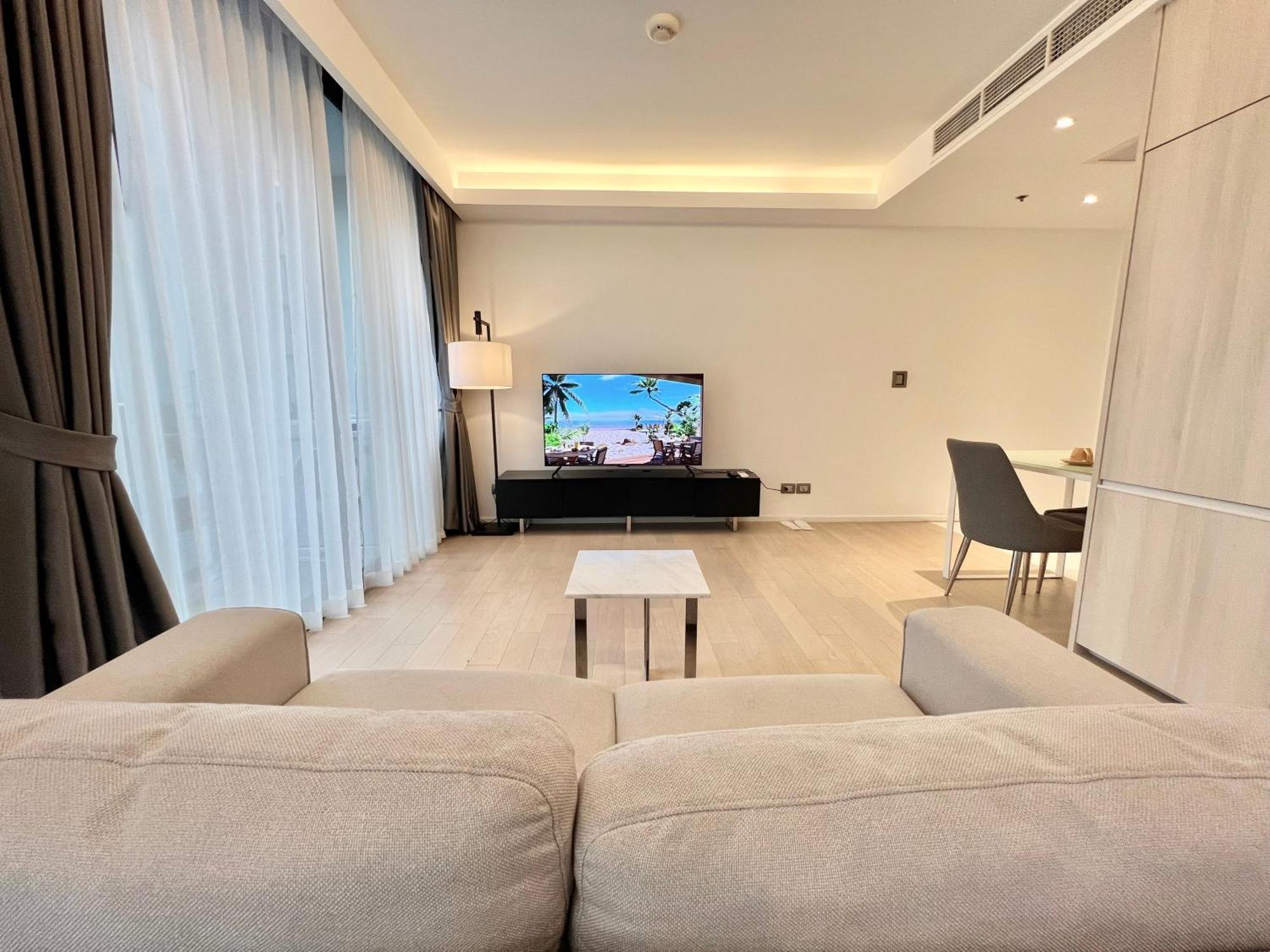Апартаменты Sukhumvit 11#Luxury#Pool#Gym#Bts Nana&Mrt Sukhumvit#1Br#Max2Ppl Бангкок Экстерьер фото